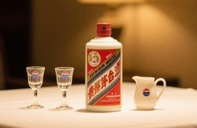 解码茅台：白酒之王的登顶之路